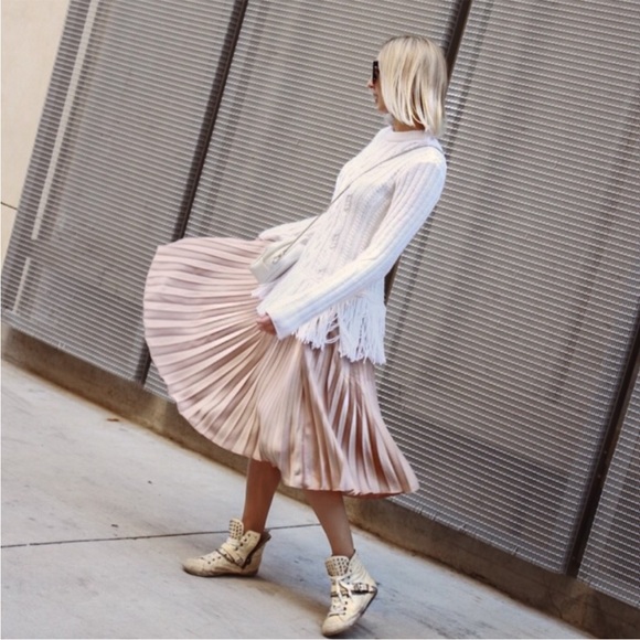 Tory Burch Valero Fisherman Fringe Hem Sweater - Picture 2 of 4